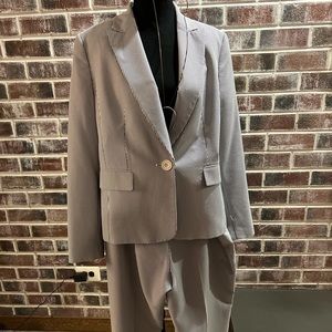 Blue and white sear sucker pant suit.